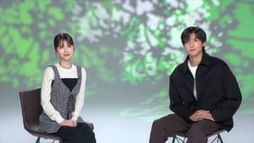 『ほどなく、お別れです』浜辺美波×目黒蓮スペシャル対談映像が公開　“葬祭プランナー”を演じた2人が本作への想いを語り尽くす