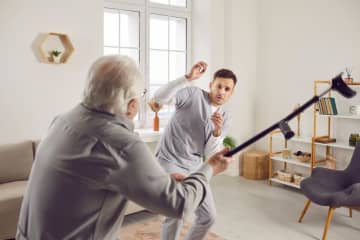 認知症になった82歳の父はデイサービスにて「明日も仕事だから、早く帰らせろ！」と大声で叫んだ。「夕暮れ症候群」の乗り越え方とは