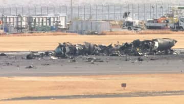 炎上直前の日航機機内で脱出指示が聞こえなかった乗客が…羽田航空機衝突事故で運輸安全委員会で経過報告公表