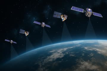 スカパーJSATら6社、防衛省衛星コンステレーション運営へ