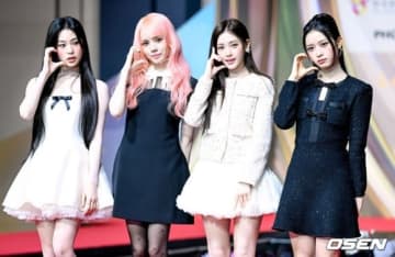 【PHOTO】Baby DONT Cry「2025 SBS歌謡大典」レッドカーペットに登場