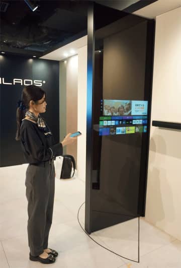 ディスプレイ付き内装ドア、KAMIYAが発売　住宅市場向け新製品の概要