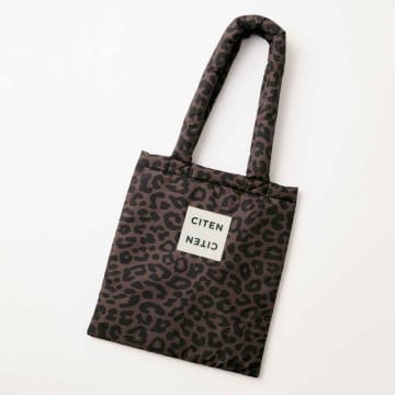 オトナミューズ 3月号は「CITEN」のレオパード柄パフィートート付録。こげ茶×黒で派手すぎない