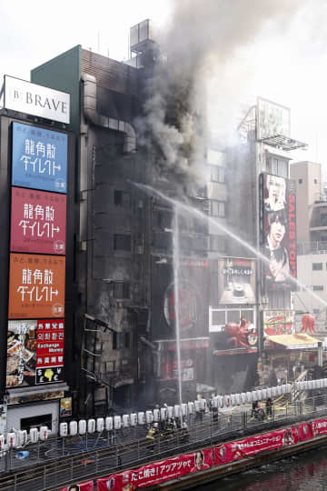大阪の消防隊員殉職、重層要因　急速に延焼、脱出や救出阻害