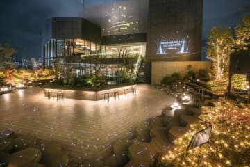東急プラザ表参道「オモカド」“流れ星煌めく”冬イルミネーション、都心の森テラスが幻想空間に