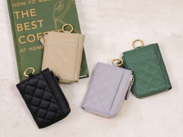 「バッグの中は見せられない」って人へ！【3COINS】で「高見えポーチ」をGET♡