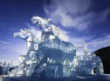 ハルビン氷雪大世界に干支の「馬」のモチーフ登場―中国