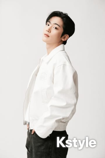 【プレゼント】「第4次恋愛革命」キム・ヨハン直筆サイン入りチェキ＆台本を計3名様に！