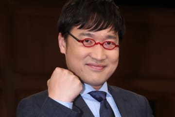 「普通にイケオジ」山里亮太　“別人級”姿にネット衝撃…目撃していた妻・蒼井優と結婚直後の”ノーメガネ”なデレデレデート姿