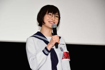 新しい学校のリーダーズSUZUKA、初の声優で二役に挑戦「新しい扉が開くような経験」　今年の漢字は「前」