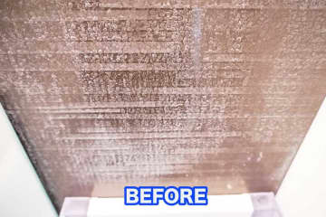 家庭用洗剤では歯が立たない「ゴースト」　浴室の頑固な水アカをプロが撃退　劇的ビフォーアフターに絶賛の声