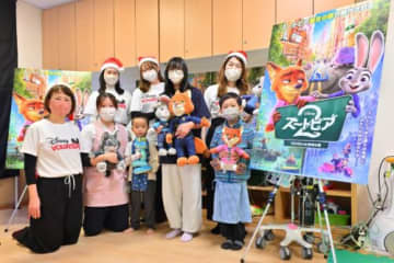 ディズニーがこども病院にクリスマスプレゼント『ズートピア2』を院内で特別に上映