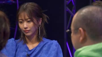 “元AKB48”美女が芸能人ポーカー最強決定戦で無双！ 勝負所で“レア役”成立→トッププロ撃破で勝利の微笑み