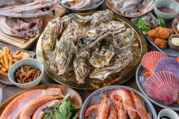 焼き牡蠣を堪能！彦根に牡蠣小屋「カキダオレ」期間限定オープン