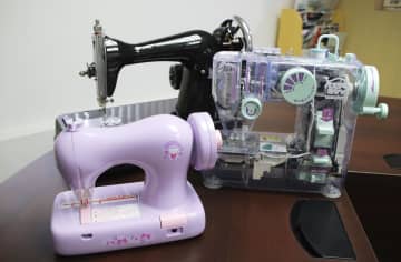 ミシン会社、独創品で再興　「一家に一台」もう一度
