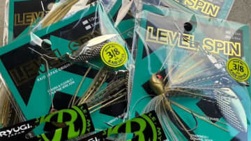 「冬から初春までコレ巻いて」寒くても魚が“本気喰い”。この冬必需品の『レベルスピン』の使い方とは。