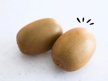 キウイを入手したら『まるごと冷凍』が大正解。皮がツルンと剥ける快感テクニックも必見！