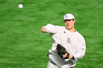 【巨人】有原航平の争奪戦でも惨敗　先発補強〝空転〟がもたらした光明「危機感が生まれた」