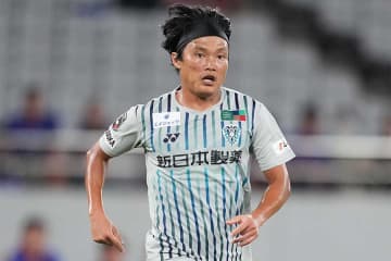 J通算212試合→海外挑戦…33歳が現役引退「理由は単純で」　ファン驚き「びっくり」