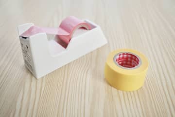 【文具知新】キッチンにあると便利な転職系文具「ワザアリテープ」