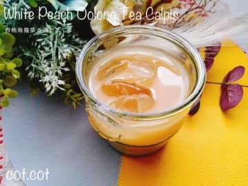 合わせたらおいしかったー！白桃ウーロンカルピス