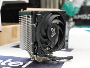 サイズの人気CPUクーラーの新モデル「虎徹MARK4」が登場