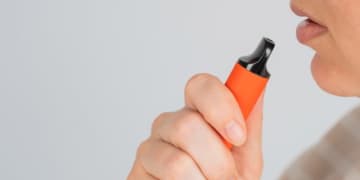 「ゾンビタバコ」沖縄から東京、全国へ拡大…若者の間で蔓延し摘発続々　親が知っておくべき“法的リスク”とは【弁護士解説】