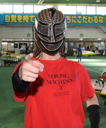 【星奈美紗希のみさちぇーく】プ女子レーサー・桜本あゆみ選手を直撃！「プロレスと言えば…。東スポ杯に名を…」