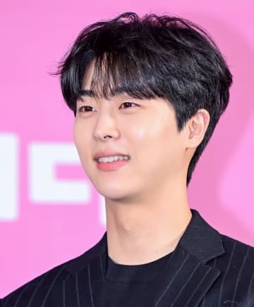 「二宮さんはただの優しいお兄さん」嵐との共演に永野芽郁との熱愛説…キム・ムジュン、日本デビューイヤーを語る