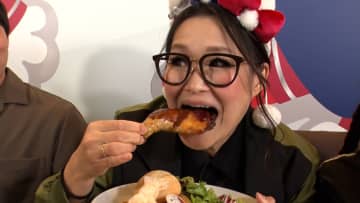 USJのクリスマス・グルメが続々！全員大食いギャル曽根一家の1泊2日の爆食旅行に密着！5人で2日間に何kg食べる？