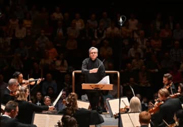 サー・アントニオ・パッパーノ指揮ロンドン交響楽団、ソリストにHIMARIを迎えた来日公演を開催