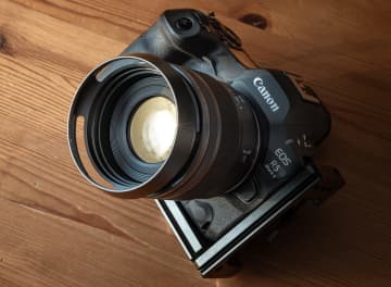 私はこれを買いました！：約6万円で味わう「収差」の魅力　キヤノン RF45mm F1.2 STM（中原一雄）