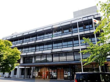 町長の給与減額案を再び否決　埼玉・長瀞町議会　減額期間を1年延長も賛成少数　町議選での運動員報酬を受けて提出の特例条例案