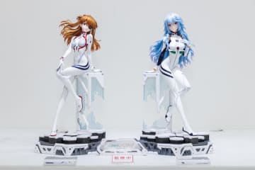 『シン・エヴァンゲリオン劇場版』より「アスカ」と「レイ」1/4スケールスタチューが初公開！【#NLSXVI】