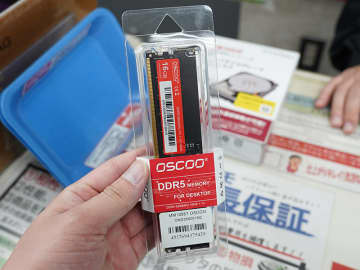 OSCOOのDDR5-5600メモリが店頭入荷、16GB×1枚で37,799円