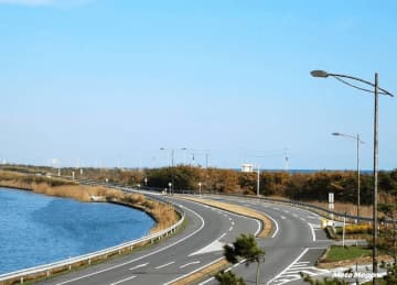 2025年の走り納めはココ行こう！ 冬も楽しめる避寒地の絶景ルート3選【モトメガネ編集部厳選】