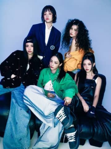 【2025振り返り】“生みの親”と別々の道へ…「全員復帰」のNewJeansと「独立」のミン・ヒジン、K-POP界震撼の騒動の終着点