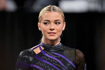 【ＭＬＢ】サイ・ヤング賞右腕スキーンズの恋人ダンさんがクリスマスパーティー動画を投稿