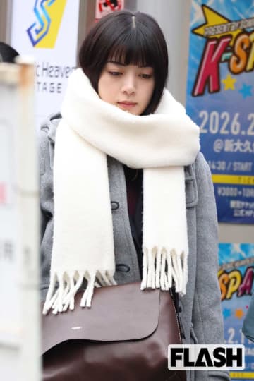 池田エライザ“大ファン”あののブランドニットキャップで“上目遣いでウィンク”披露にファン歓喜