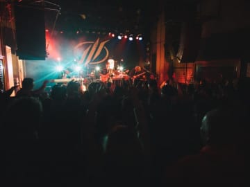 【ライブレポート】KI_EN、初ワンマンツアー＜奇縁ノ壱＞ファイナルの地元・京都で「すごい進化を遂げました」