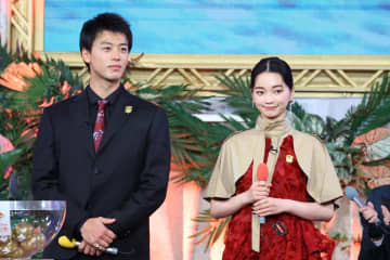 【有馬記念】横並びの“大物騎手２人”「ディープインパクトもドウデュースも赤帽で勝ったんで...」「スタート邪魔しないで」にネット注目「結構バチバチ」