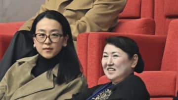 伊藤みどりも驚愕！　浅田真央との試合観戦に超有名人が“降臨”「強すぎて画面割れる」「豪華すぎて演技に集中できん」