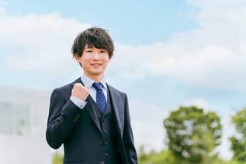 【2027年卒就活生】就職人気企業ランキング「男性」　3位Sky、2位伊藤忠商事、1位は？　学情調査