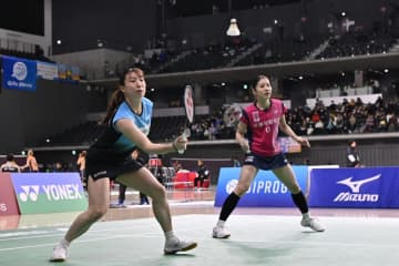 志田千陽／五十嵐有紗“シダガシ”ペアがストレート勝利で初戦突破！ 相手を圧倒して３回戦へ【全日本総合バドミントン】