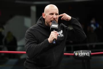 【ＡＥＷ】ゲイブ・キッド〝伝説の黒バット〟復活のダービー・アリンと12・27一騎打ち決定