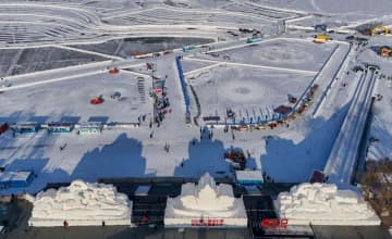 第8回ハルビン松花江氷雪カーニバル開幕　中国黒竜江省