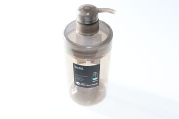 ダイソーのコレやっぱ名品だわ！新商品じゃないのに今注目されてる！家事が楽になる便利ボトル