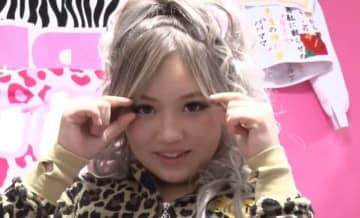 “2男3女の大家族”12歳長女のギャルすぎるビジュアルに衝撃「月の衣装代は10万円」