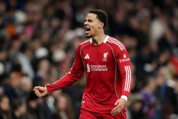 直近4試合で5ゴールのエキティケ…指揮官がピッチ内外での努力を称賛「彼は常にやり抜いた」