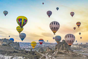 人気の絶景プロデューサーが撮る「世界の絶景」スポット【3選】壮大な自然から幻想的な光景まで！世界の絶景
